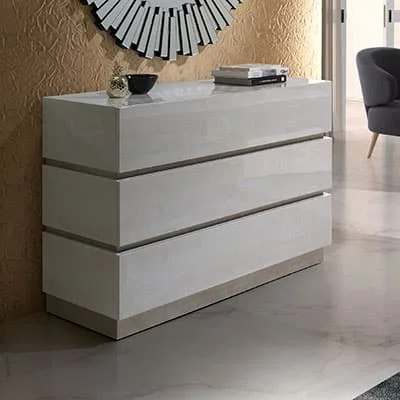 קומודה בצביעת וינטג'