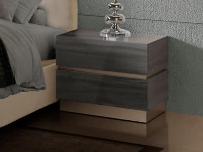 שידת לילה מעוצבת